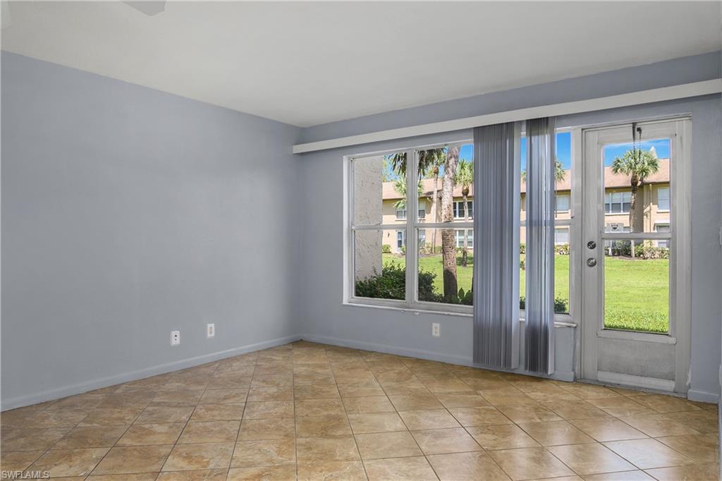 4200 Looking Glass LN # 4207