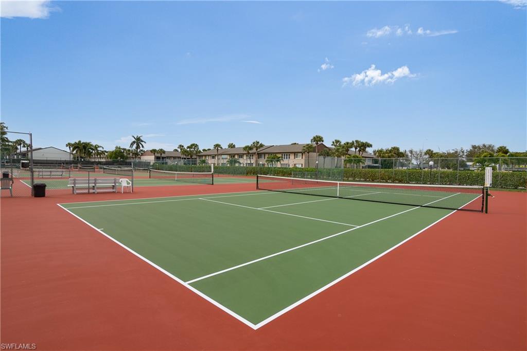 4200 Looking Glass LN # 4207