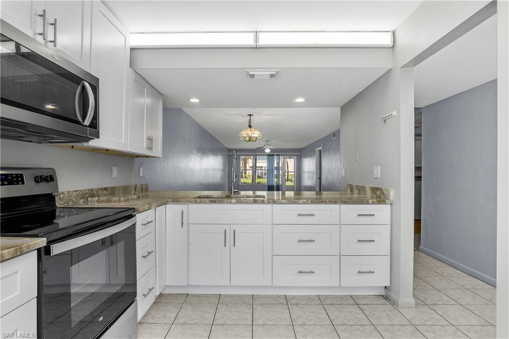 4200 Looking Glass LN # 4207