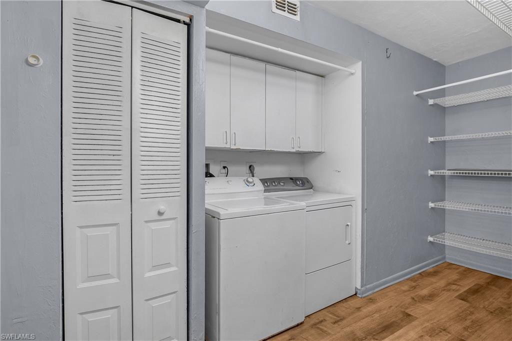 4200 Looking Glass LN # 4207