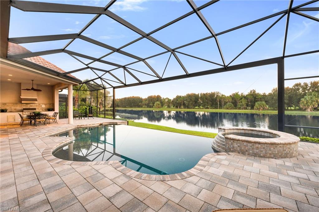 11978 Maidstone CT, NAPLES