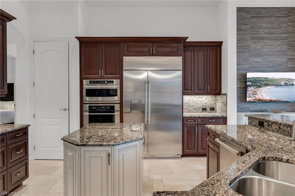 11978 Maidstone CT, NAPLES