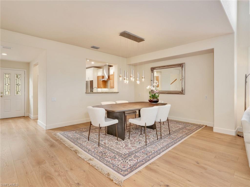 5242 Kensington High ST