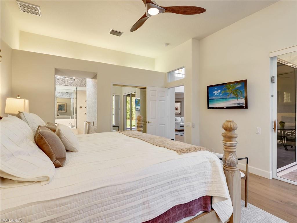 5242 Kensington High ST