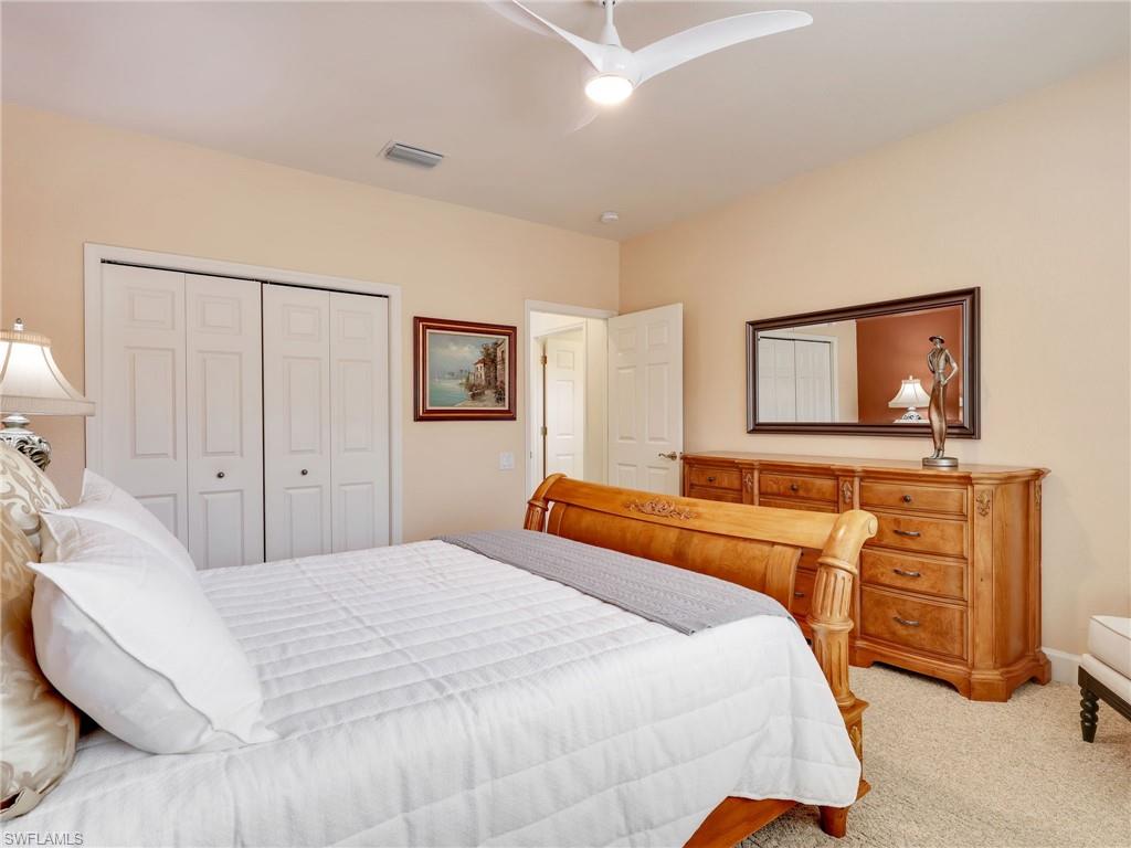 5242 Kensington High ST