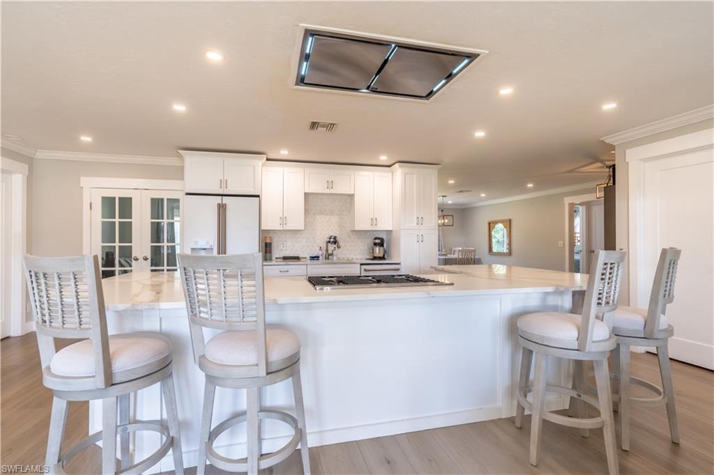 2237 Kings Lake BLVD