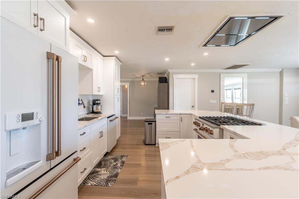 2237 Kings Lake BLVD