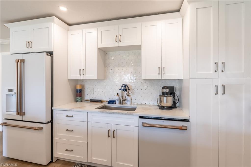 2237 Kings Lake BLVD