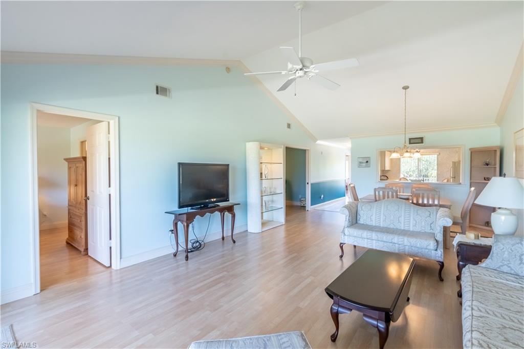 725 Saratoga CIR # A204