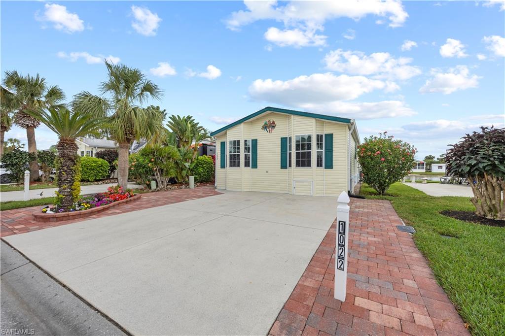 1022 Silver Lakes BLVD