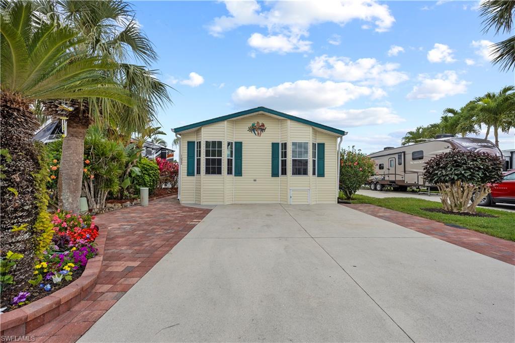 1022 Silver Lakes BLVD