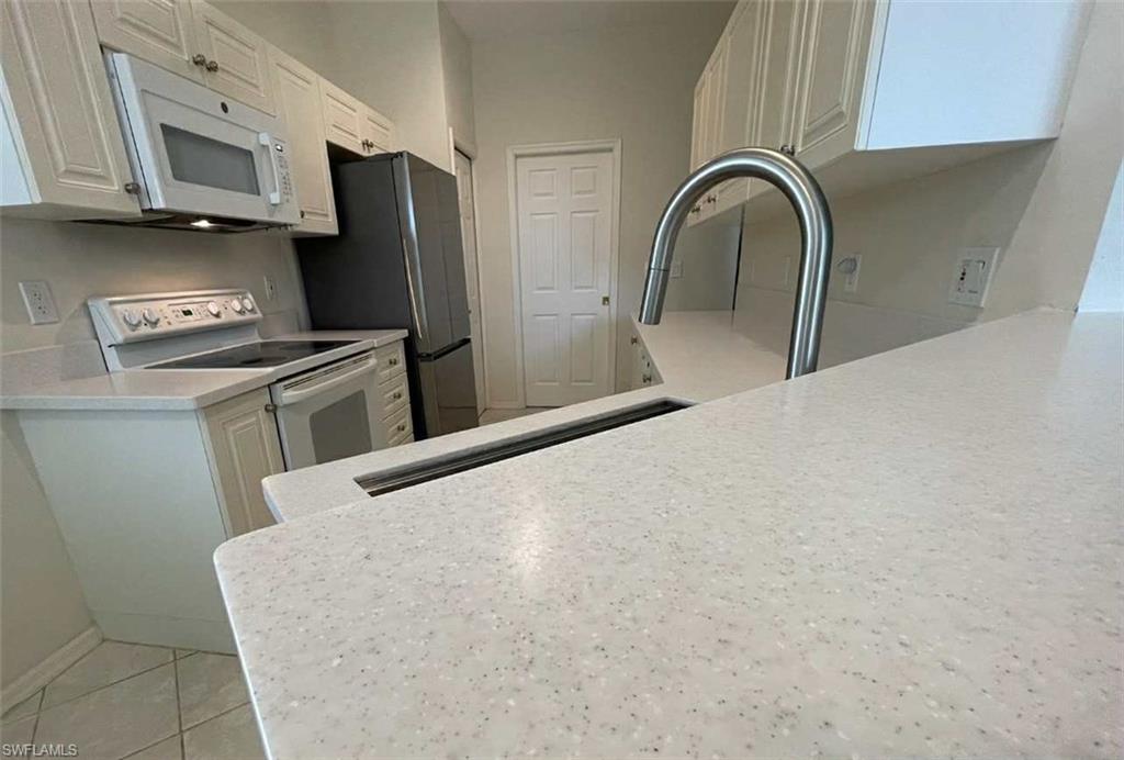 4690 Hawks Nest WAY # 204 Unit: E-204