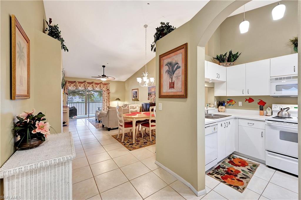 6496 Huntington Lakes CIR # 201