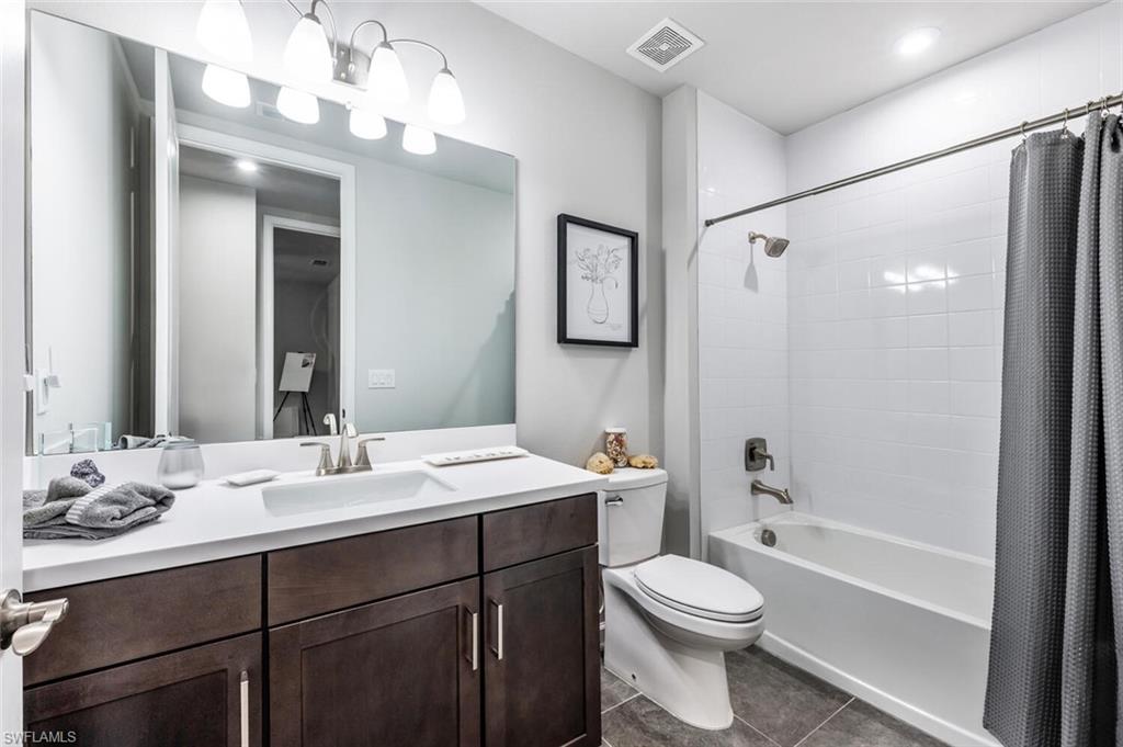 4688 Arboretum CIR # 102