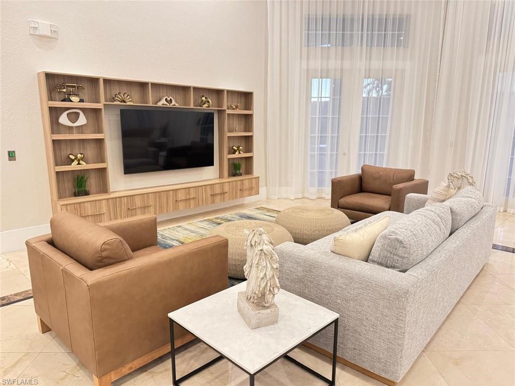 7077 Venice WAY S # 2002