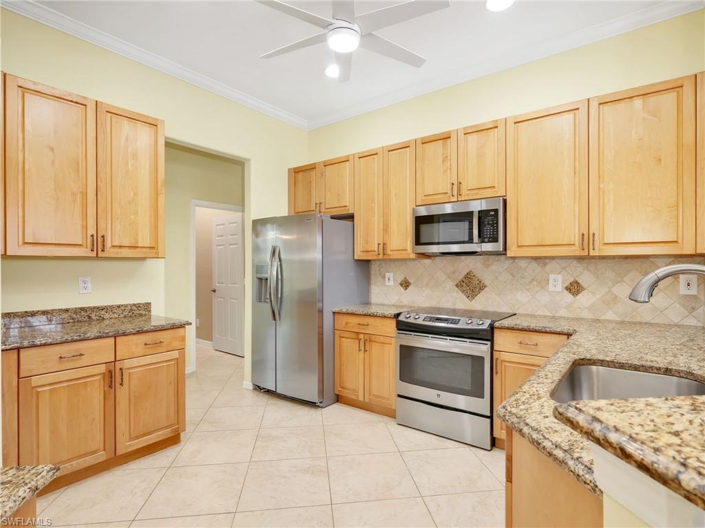 3274 Sturgeon Bay CT