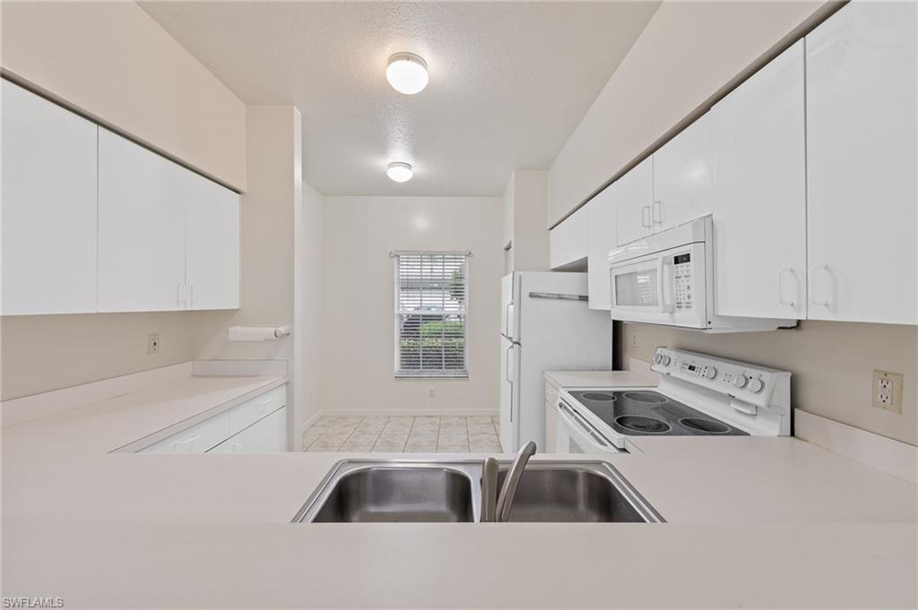 3250 Cypress Glen WAY # 406