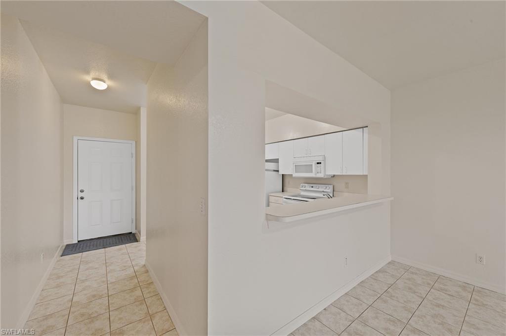 3250 Cypress Glen WAY # 406
