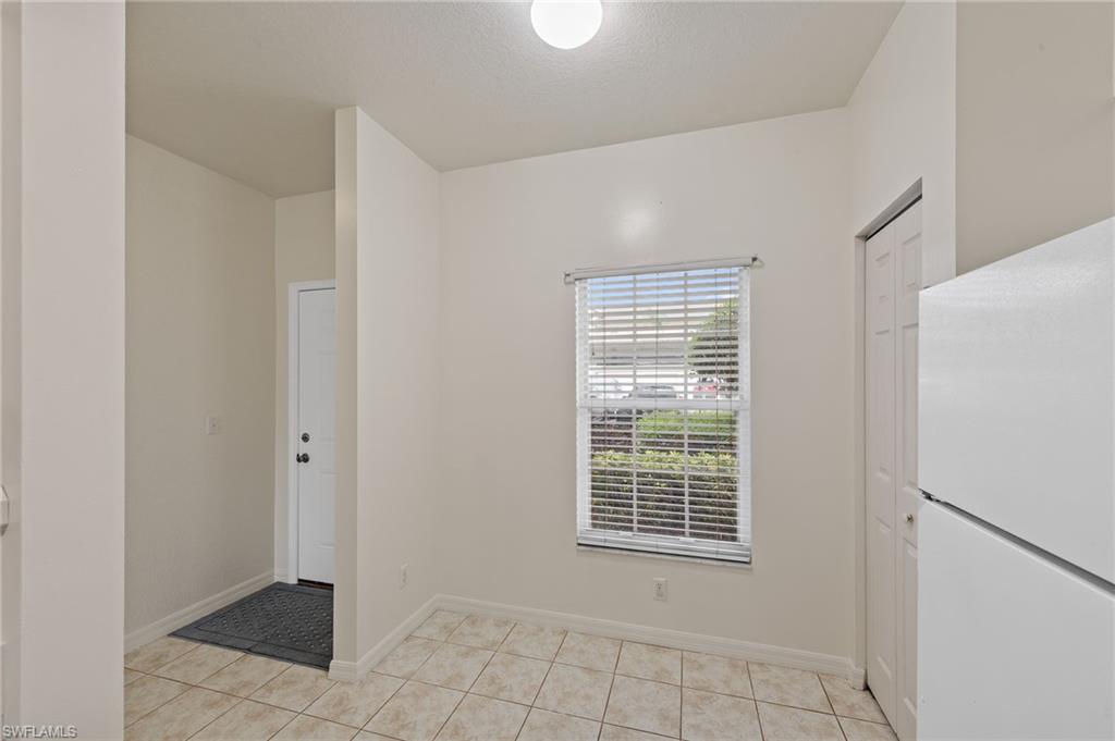 3250 Cypress Glen WAY # 406