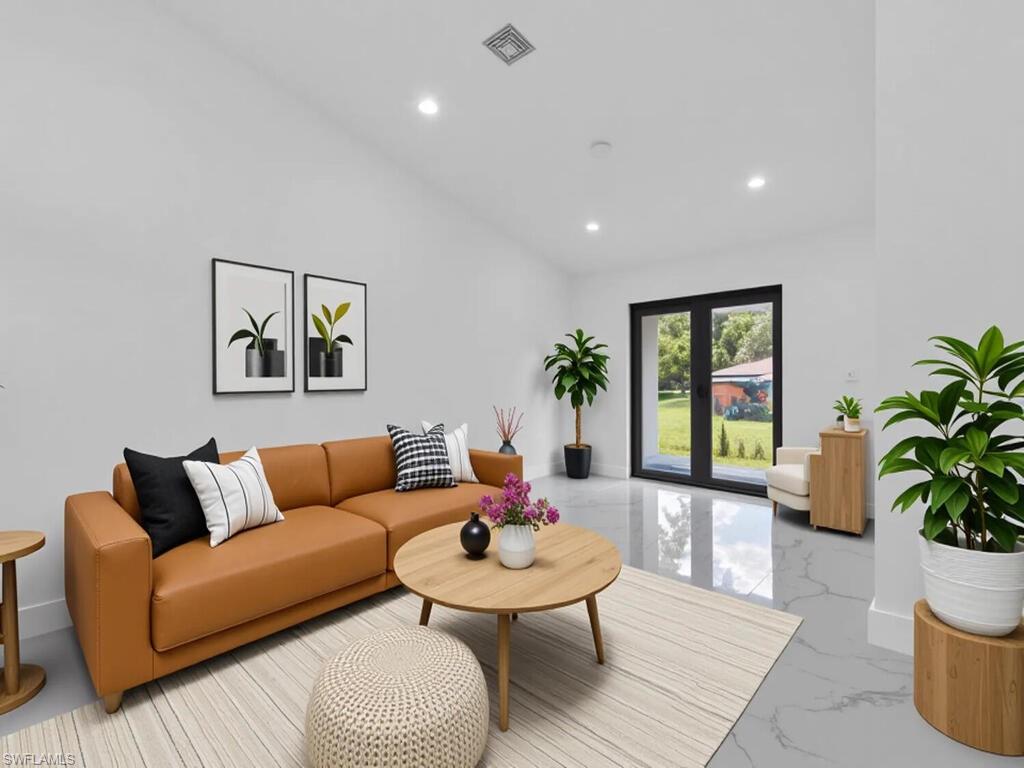 4917/4919 Leonard BLVD S