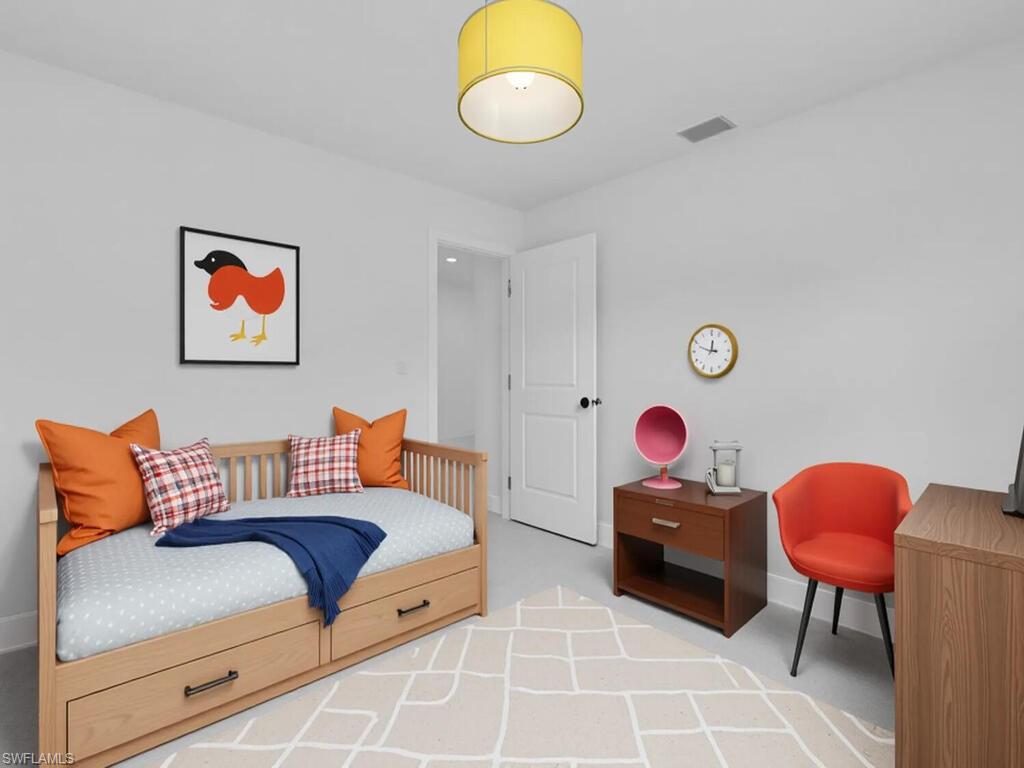 4921/4923 Leonard BLVD S