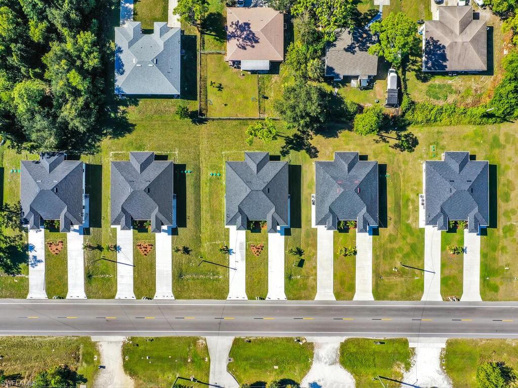 4921/4923 Leonard BLVD S