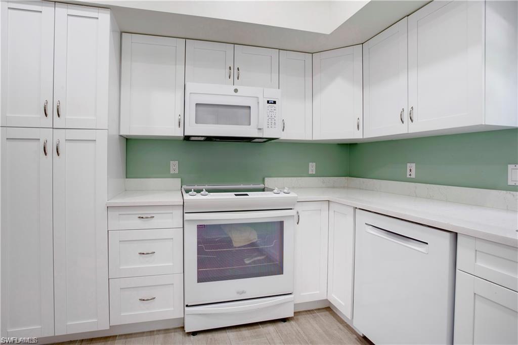 15210 Majorca Bay DR # 15, NAPLES Unit: #1-15