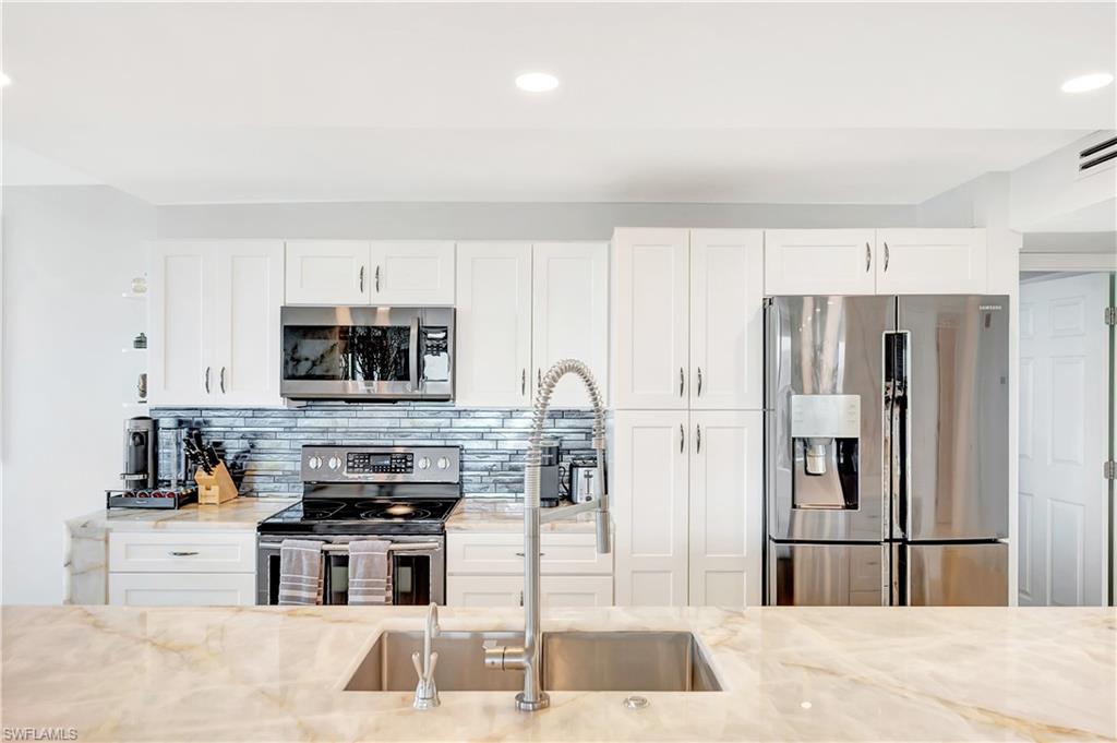 11 Bluebill AVE # 1101