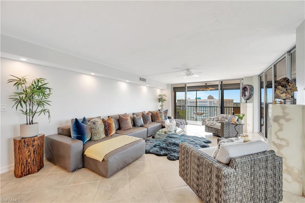 11 Bluebill AVE # 1101