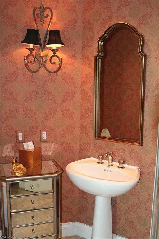 3971 Gulf Shore BLVD N # 1404