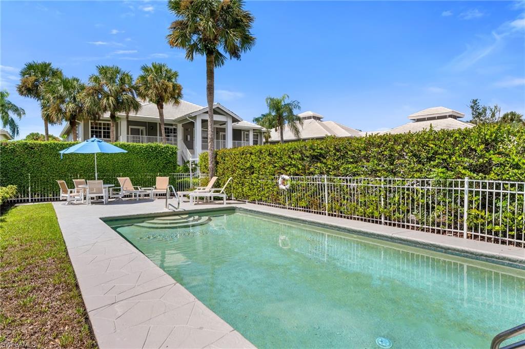 496 Edgemere WAY E # 1