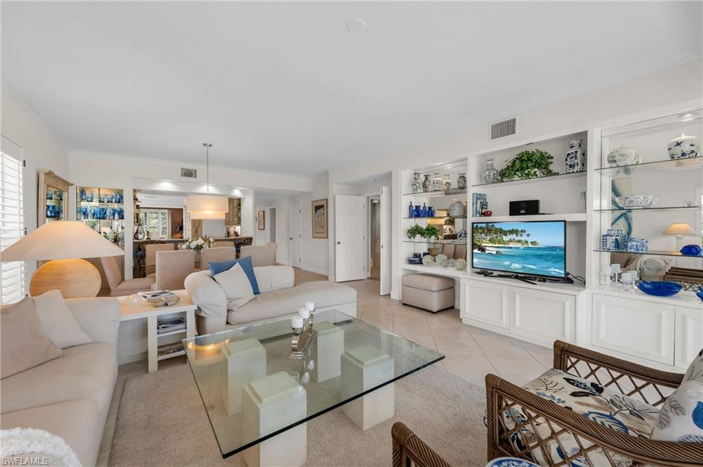 496 Edgemere WAY E # 1