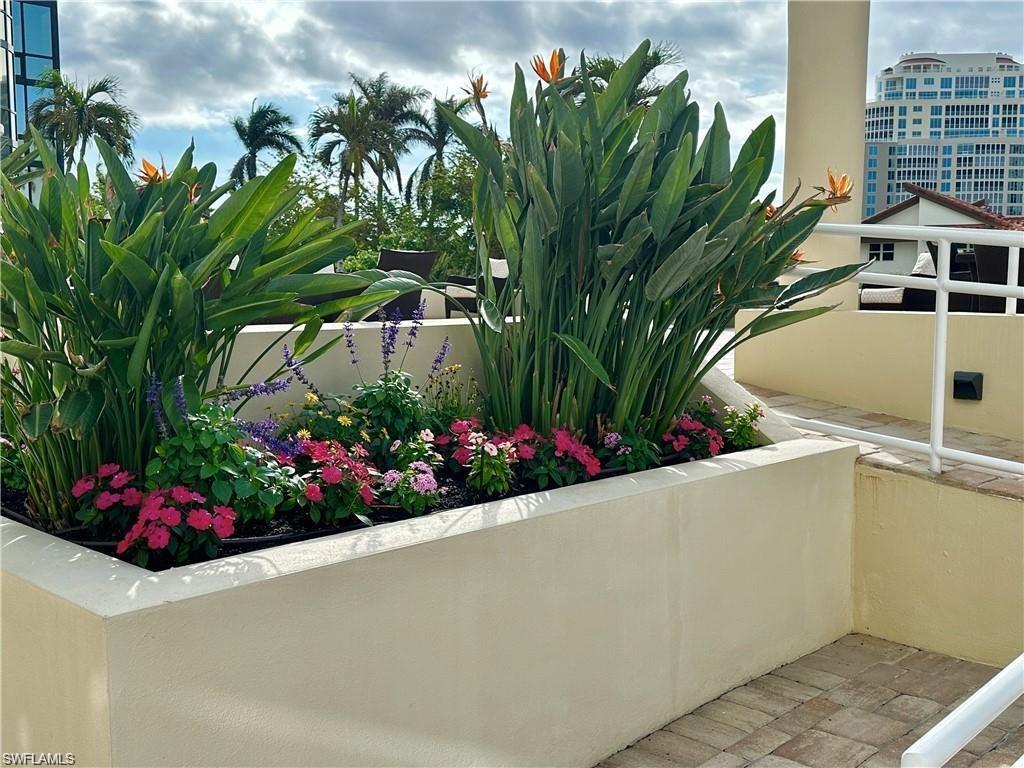 4751 GULF SHORE BLVD N # 1202