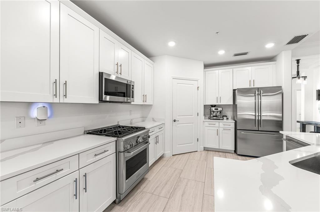 16348 Viansa WAY # 102