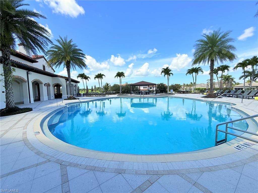 16348 Viansa WAY # 102