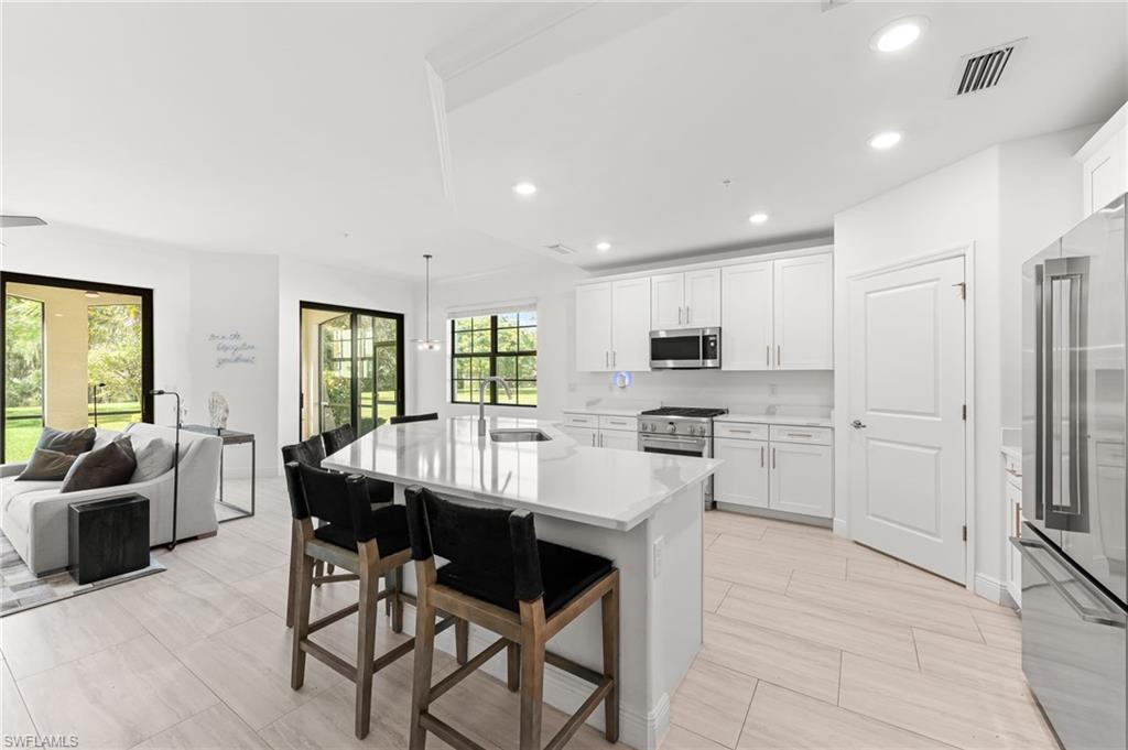 16348 Viansa WAY # 102