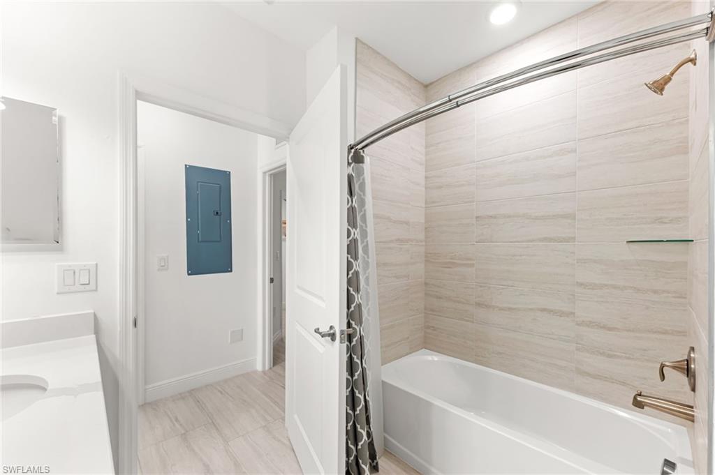 16348 Viansa WAY # 102