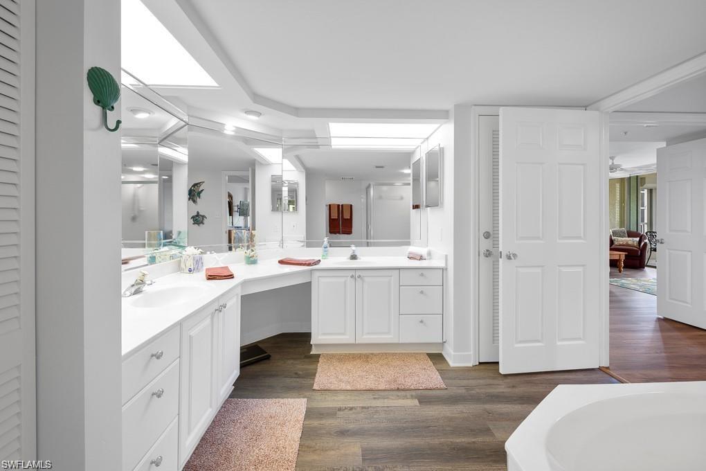 21 Bluebill AVE # B905