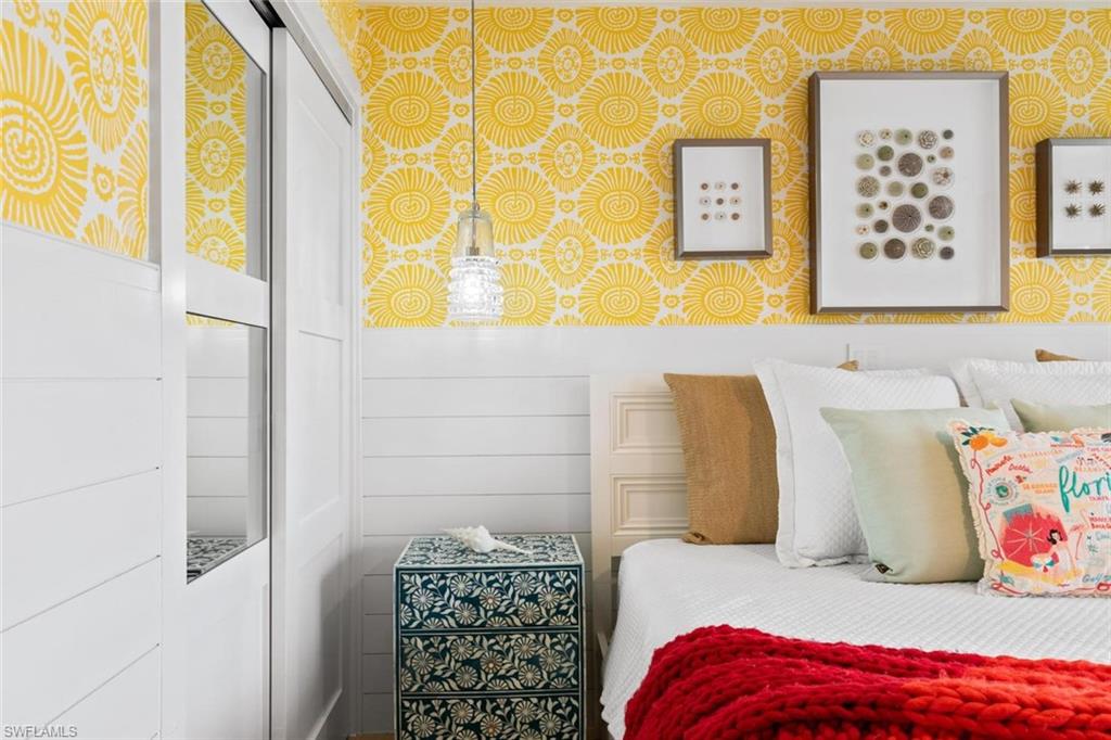 1215 Edington PL # 4X Unit: C-4X