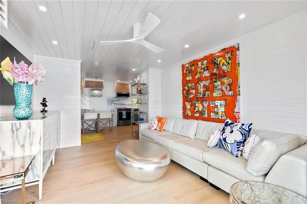 1215 Edington PL # 4X Unit: C-4X