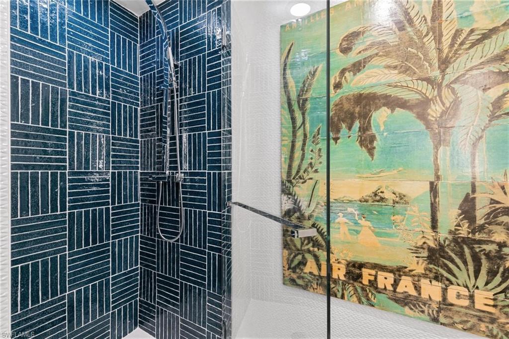 1215 Edington PL # 4X Unit: C-4X