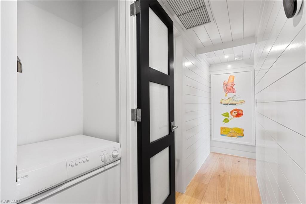 1215 Edington PL # 4X Unit: C-4X