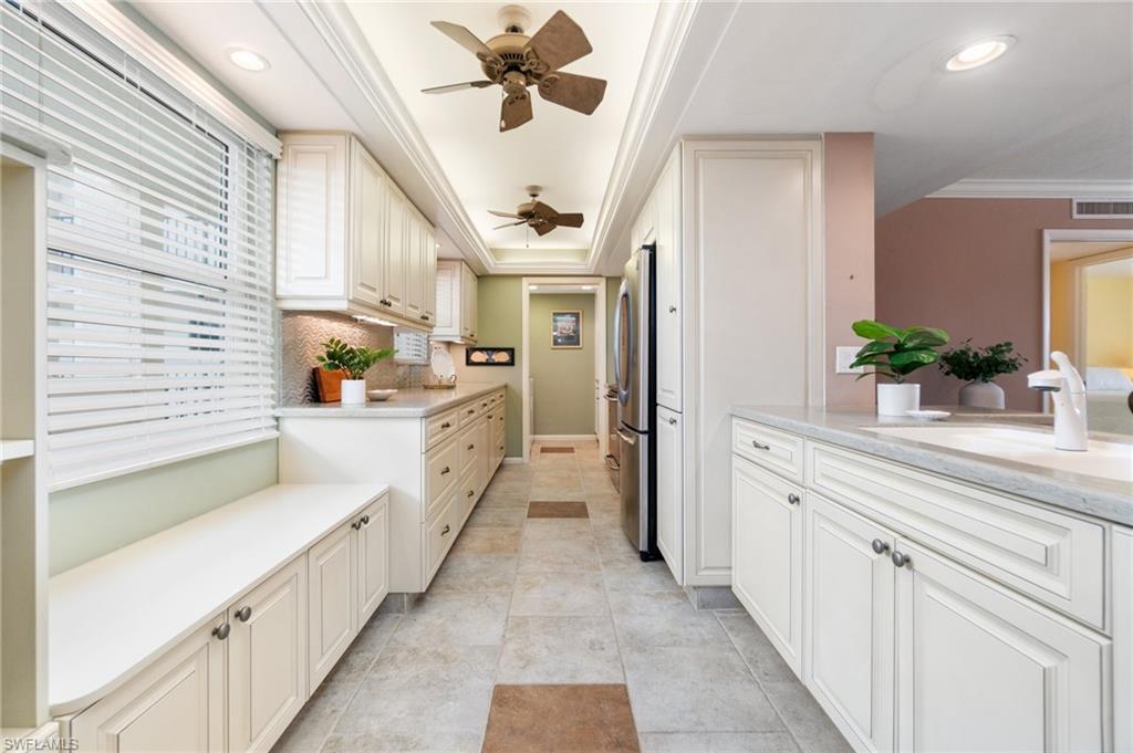 838 W Elkcam CIR # 208