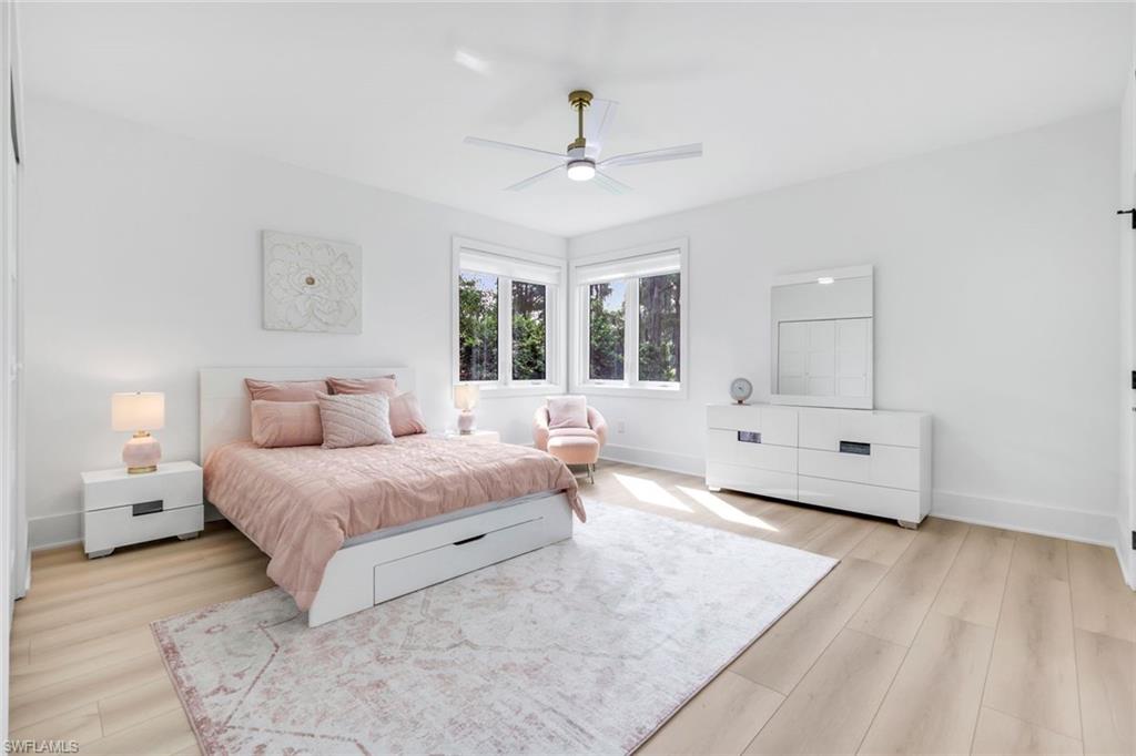 13087 Pond Apple DR E, NAPLES