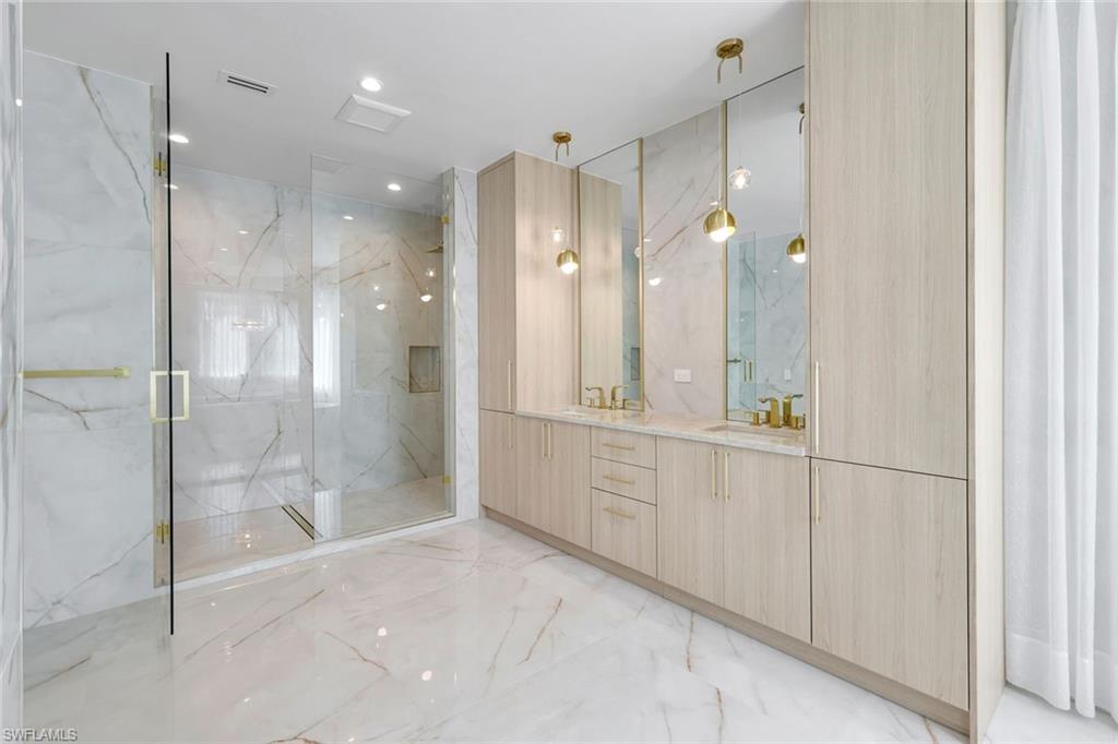 13087 Pond Apple DR E, NAPLES