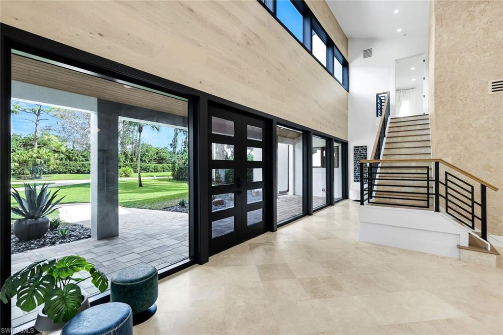 13087 Pond Apple DR E, NAPLES