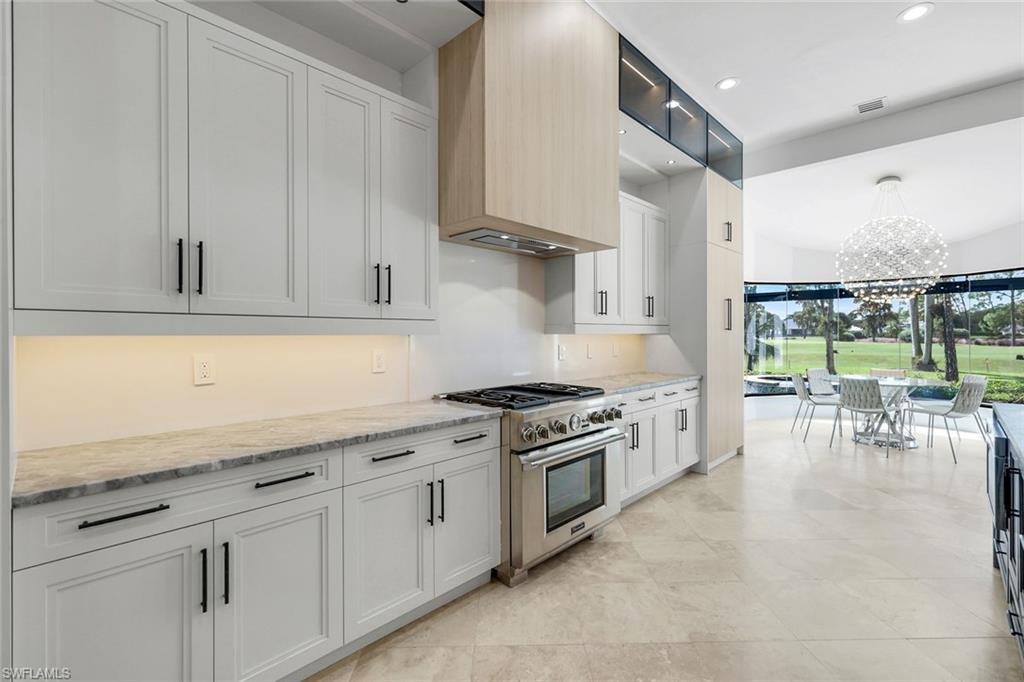 13087 Pond Apple DR E, NAPLES