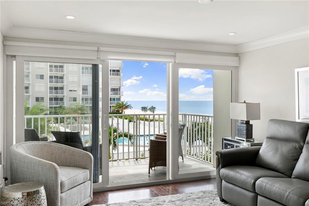 3443 Gulf Shore BLVD N # 204