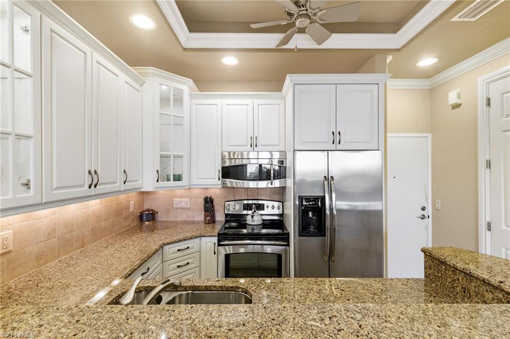 180 Seaview CT # 105