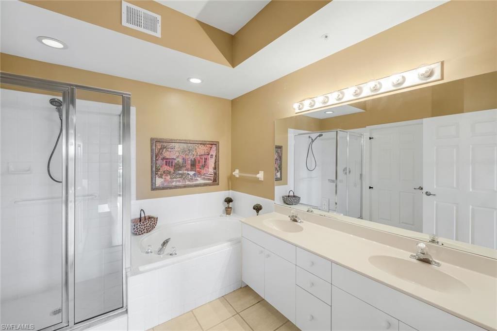 4120 Bayhead DR # 202